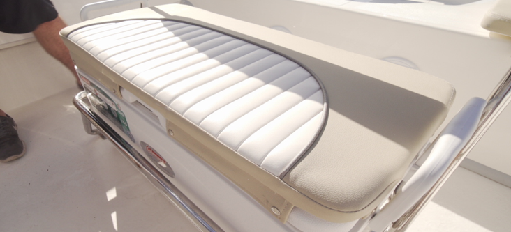 Center console shop cooler seat
